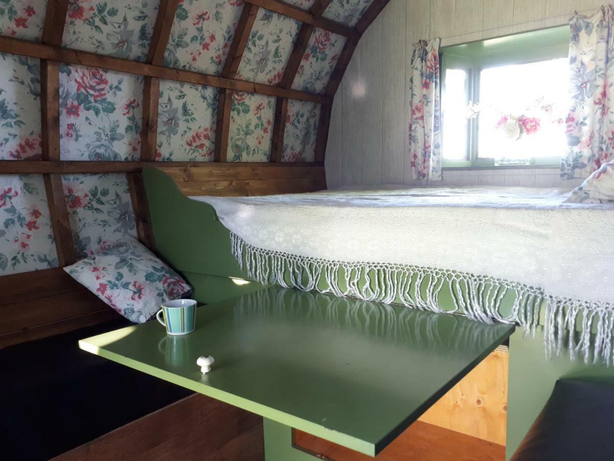 Irish Bowtop Op Het Platteland Van Huize Ouwervelden Wouwsche Plantage Exterior foto